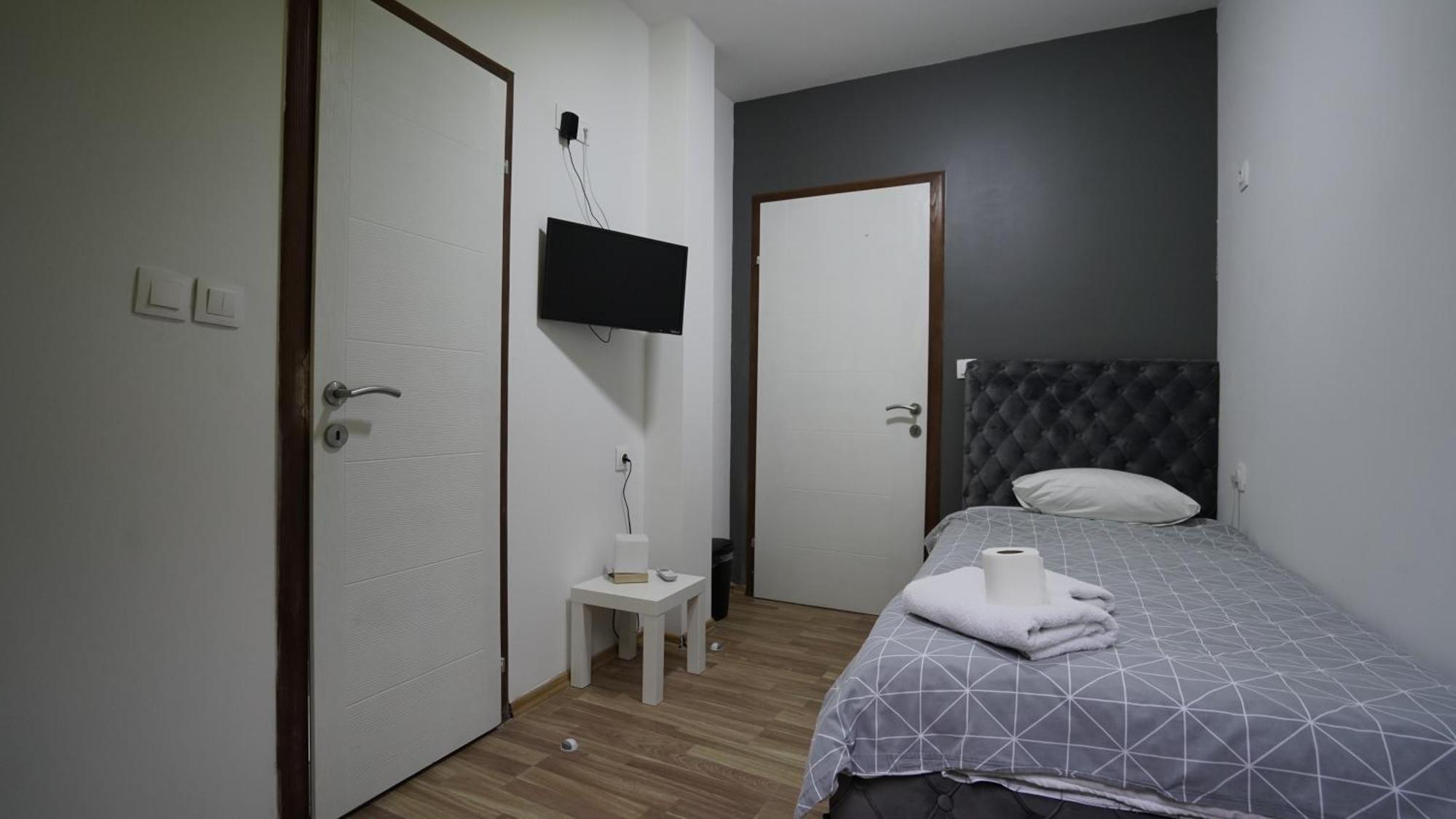 Hideaway Rooms & Apartments Sarajevo Exterior photo